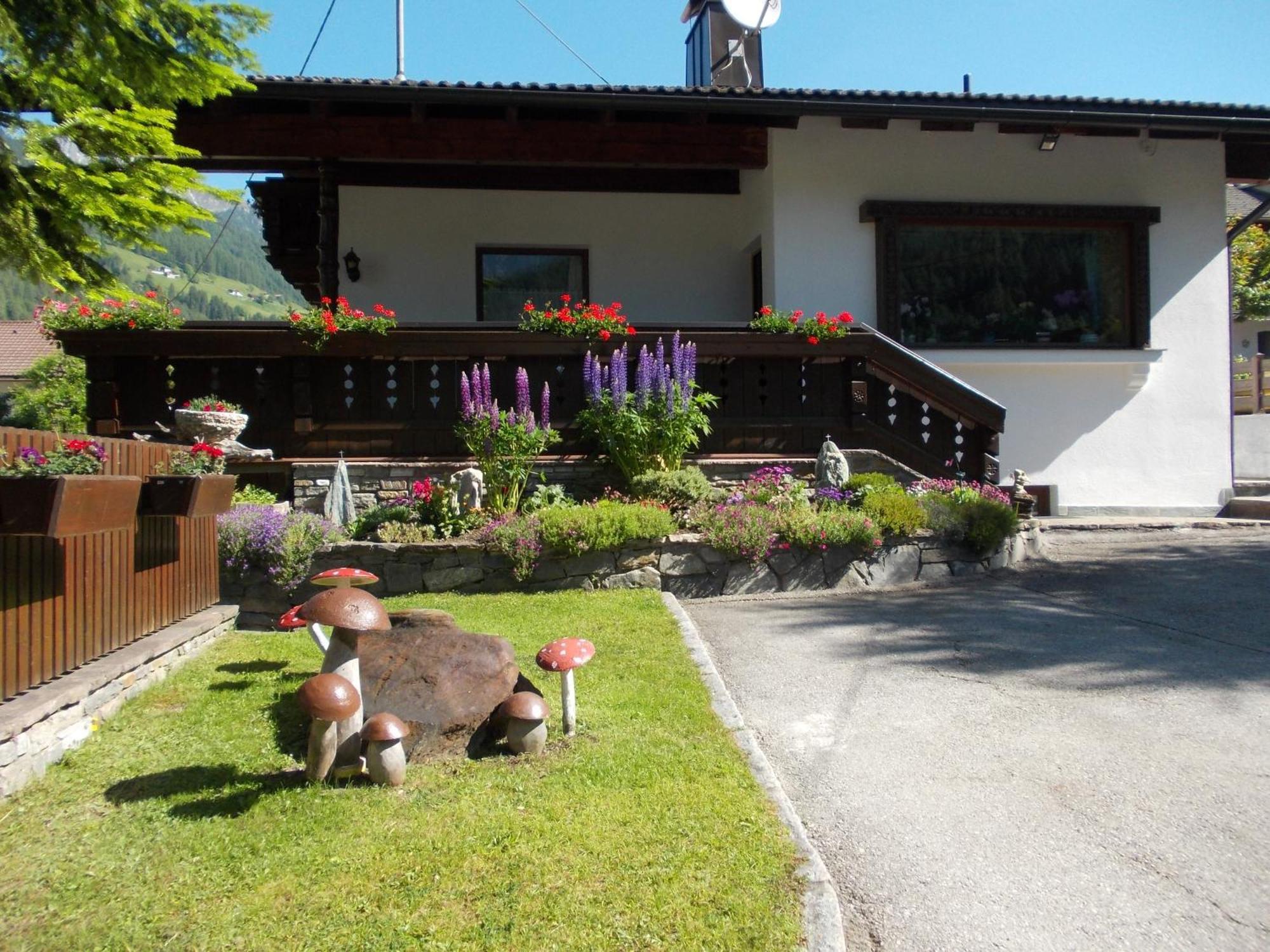 Ferienwohnung Haus Danler Neustift im Stubaital Exterior foto